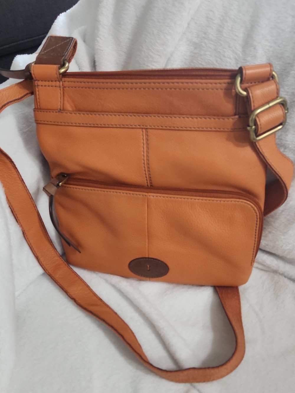 Fossil Orange Leather Crossbody, Many Pockets Great Condition